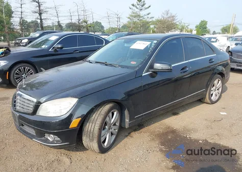 2010 Mercedes-Benz C 300 Luxury 4Matic/Sport 4Matic from USA, damaged, VIN WDDGF8BB9AF423576